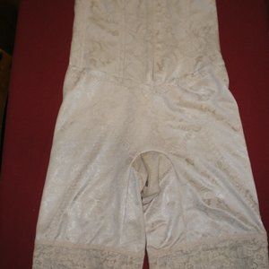 Cute Vintage Beige Flexees Girdle/Shaper sz S